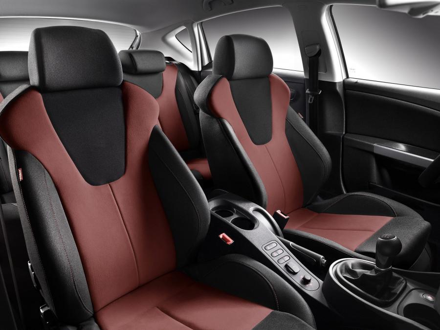  Seat Leon 2009 года  (фото 79 из 104)
